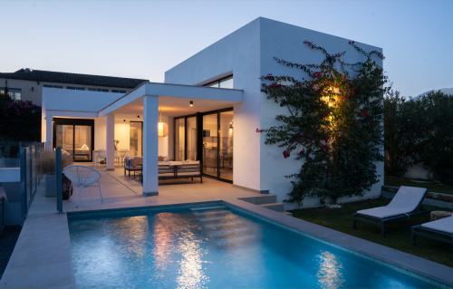 Contemporary 3-bedroom villa in Valle Romano